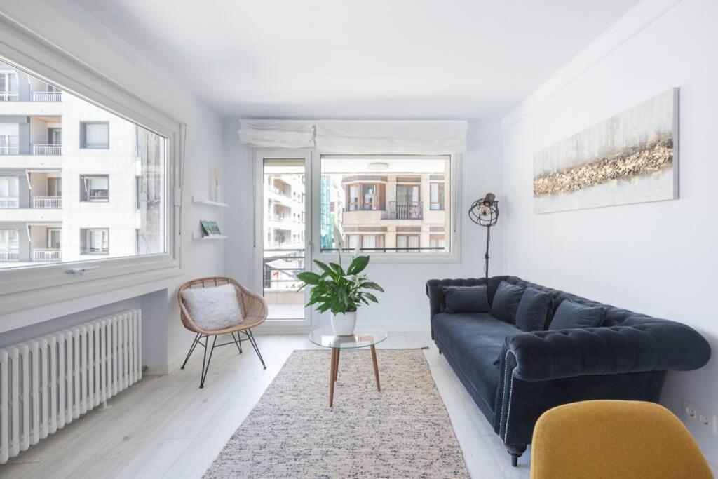 New Gorgeous Central Apartment - Beachfront - 3 Bd 산세바스티안 외부 사진