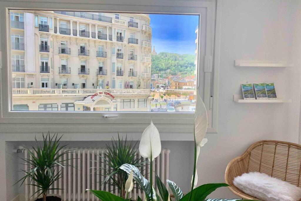 New Gorgeous Central Apartment - Beachfront - 3 Bd 산세바스티안 외부 사진