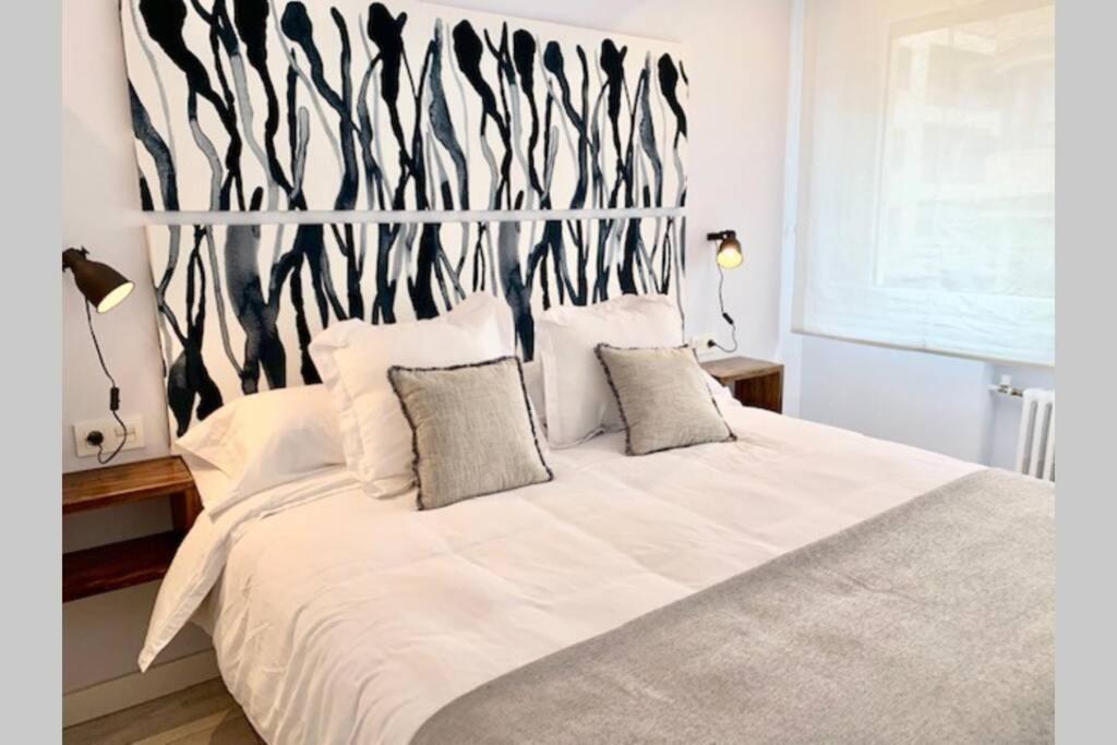 New Gorgeous Central Apartment - Beachfront - 3 Bd 산세바스티안 외부 사진