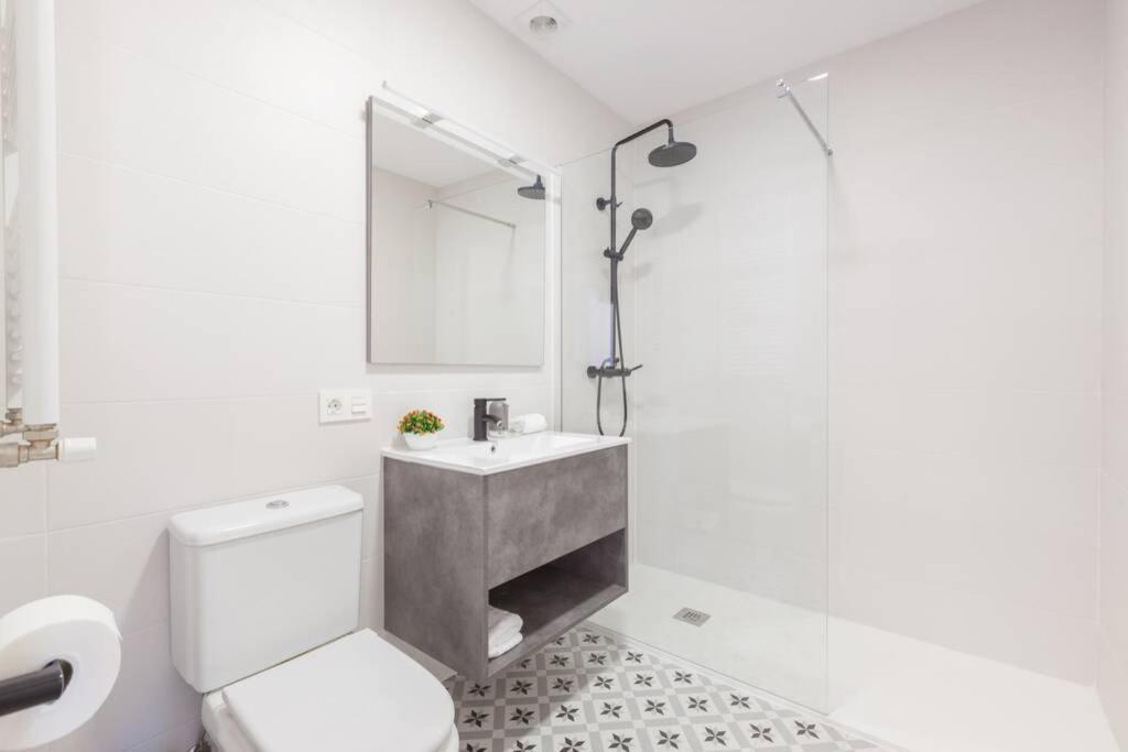 New Gorgeous Central Apartment - Beachfront - 3 Bd 산세바스티안 외부 사진
